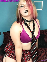 Shemale prostitute wants to have oral sex with dildo