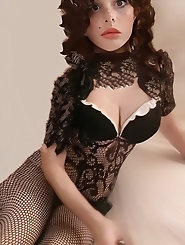 Juicy tranny slut is playing with her toy