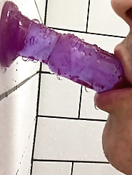 Sexiest whore is fingering her slippery arsehole