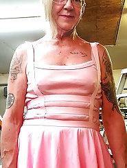 Shameless tranny streetwalker enjoys nudism