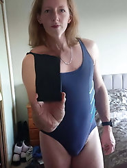 Shameless tranny babes are spreading their legs on cam