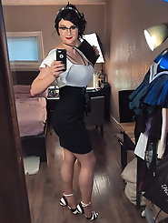 HQ shemale mistresses get their bum drilled