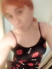 Seductive Claudia in alluring high heels